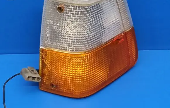 Volvo 240 Front indicator light