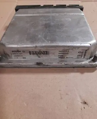 Volvo XC90 Engine control unit/module 1039S04101