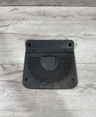 BMW 3 E90 E91 Subwoofer grill/trim 9290908