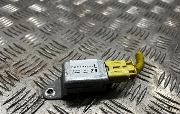 Subaru Outback Airbag deployment crash/impact sensor 98235AG050 1879001262