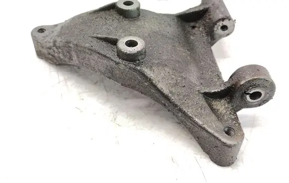 Audi A6 S6 C5 4B Engine mounting bracket 059260885F