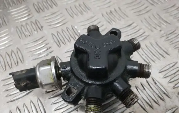 Ford Focus Fuel distributor 1S4Q9D280AD