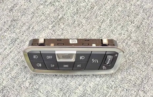 BMW X5 G05 Light switch 9461138 5A32844 61315A32844