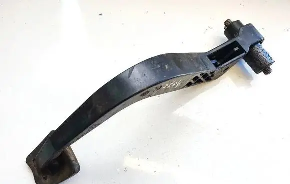 Opel Zafira B Brake pedal 13192503 05-09-19