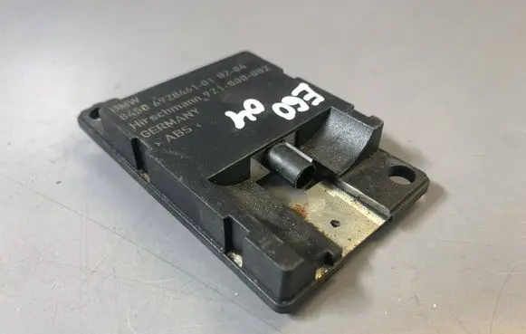 BMW 5 E60 E61 Bluetooth antenna 6928461 921800002