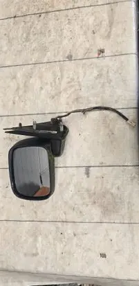 Nissan Terrano Front door electric wing mirror 876019