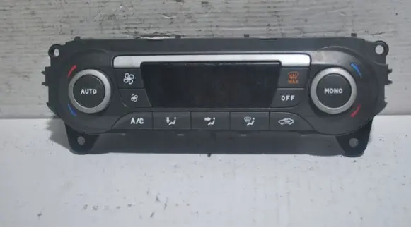 Ford Focus Climate control unit BM5T18C612CH