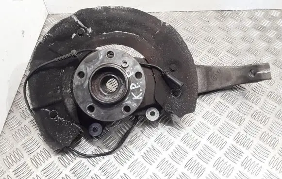 BMW 5 F10 F11 Front wheel hub