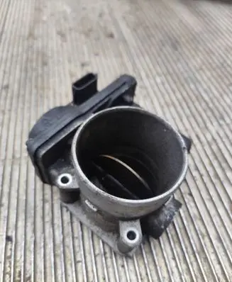 Opel Vectra C Throttle valve RMA60 22102 B5806