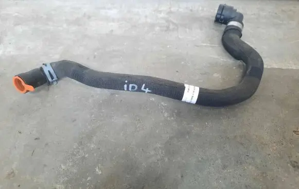 Volkswagen ID.4 Engine coolant pipe/hose 1EA121081A