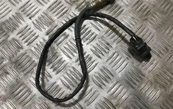 Volkswagen Touran I Lambda probe sensor 03g906262a 0281004042