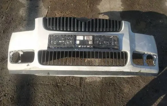 Skoda Praktik (5J8) Front bumper BALTAS