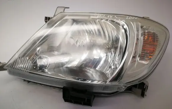 Toyota Hilux (AN10, AN20, AN30) Headlight/headlamp 9922680008