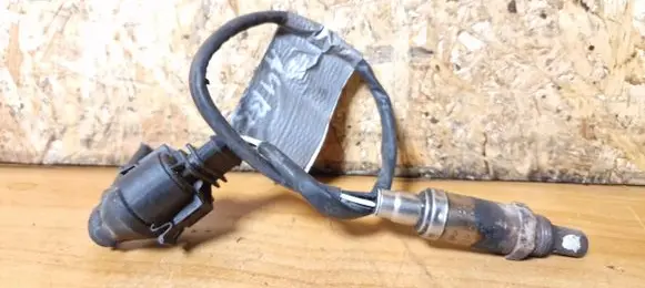 Audi A4 S4 B5 8D Lambda probe sensor 030906265ab