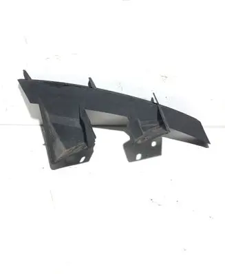 Audi Q7 4L Front bumper mounting bracket 4L0807333