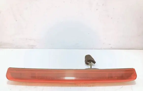 Toyota Avensis T250 Third/center stoplight E22041