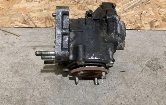 Toyota RAV 4 (XA30) Gearbox transfer box case 