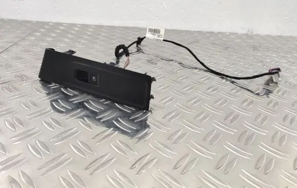 Volkswagen PASSAT B7 Electric window control switch 3AC857857