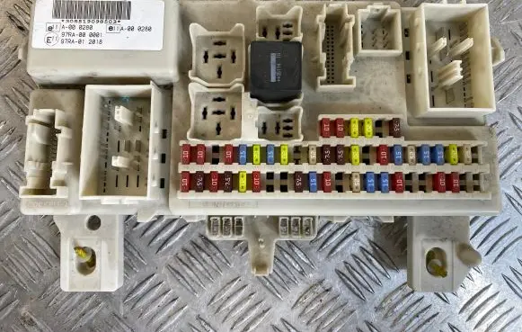Ford Focus Fuse box set 4M5T14A073BF 4M5T14014