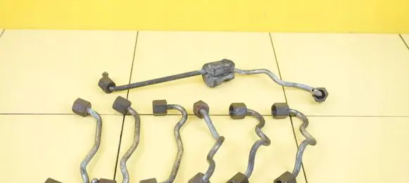 BMW X3 E83 Fuel injector supply line/pipe M57D30