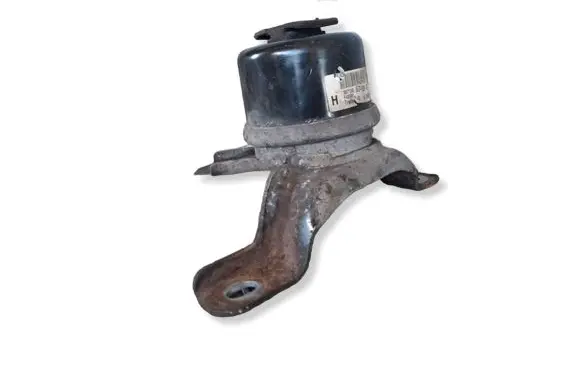Volvo S60 Engine mount bracket 30671245