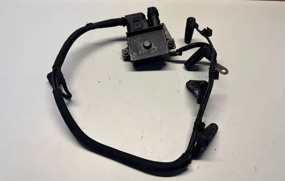 BMW 1 E81 E87 Glow plug pre-heat relay 859172301 0005943696