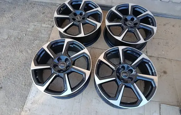 Audi Q3 F3 R19 alloy rim 83A601025BB