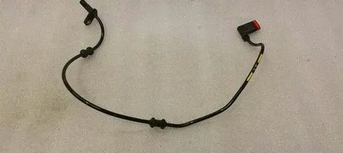 Mercedes-Benz E W212 ABS wheel speed sensor A2129051001