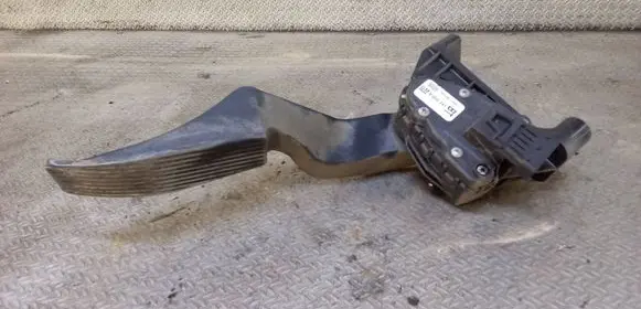 Opel Zafira B Accelerator throttle pedal 9202341