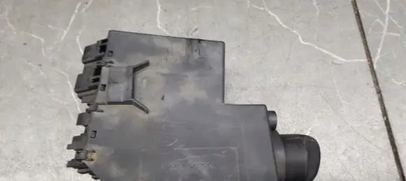 Mercedes-Benz E W210 Fan control module 2105450104
