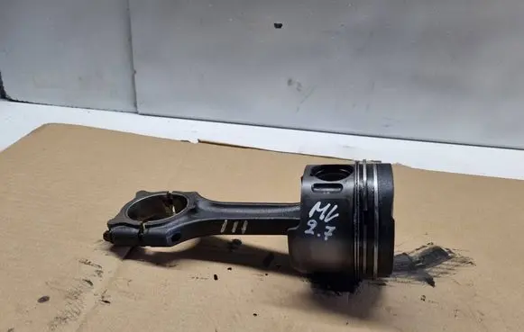 Mercedes-Benz ML W163 Piston with connecting rod R08857