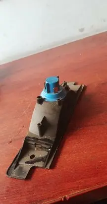Land Rover Discovery Third/center stoplight E11021200