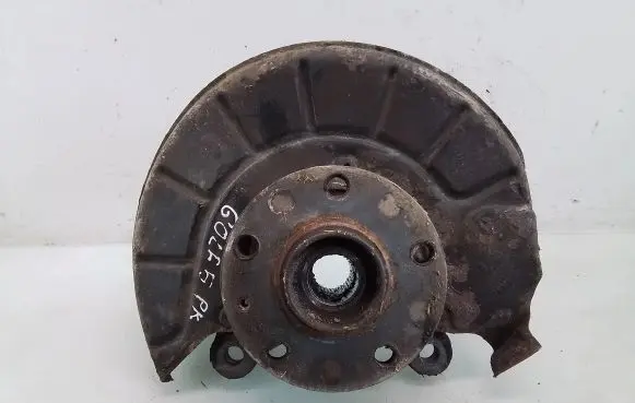 Volkswagen Golf V Front wheel hub