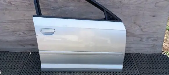 Audi A3 S3 8P Front door
