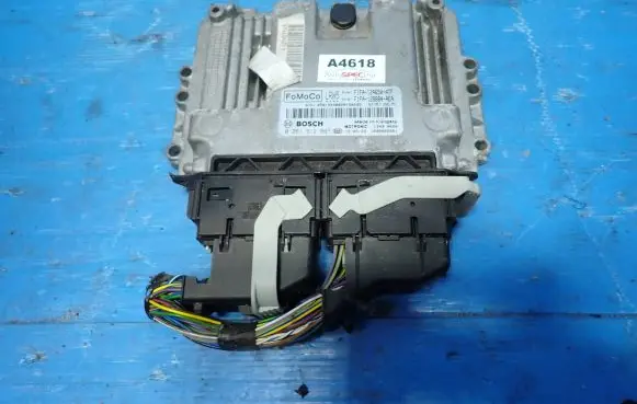 Ford Focus Engine control unit/module F1FA-12A650-ATF 0261S12867 F1FA-12B684-AEA