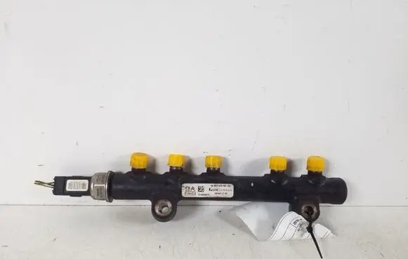 Volvo V50 Fuel main line pipe