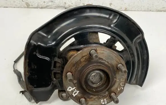 Toyota Prius+ (ZVW40) Front wheel hub