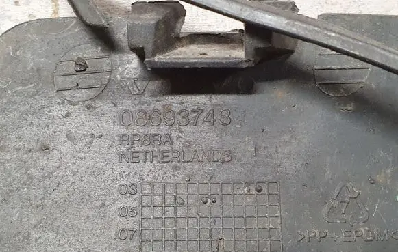 Volvo S60 Rear bumper row hook cap/cover 08693743