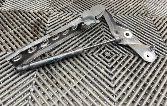 Audi A8 S8 D4 4H Engine bonnet/hood hinges 4H0823302L