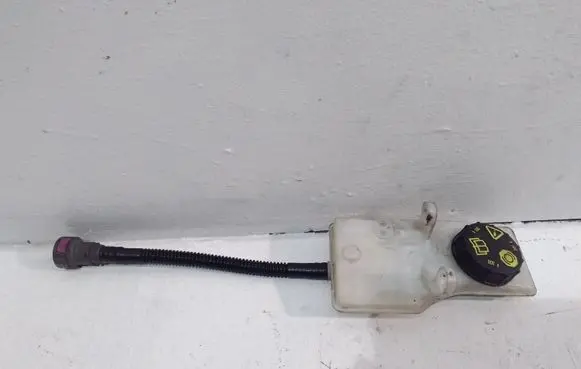 Ford C-MAX II Brake fluid reservoir EV612K478DB