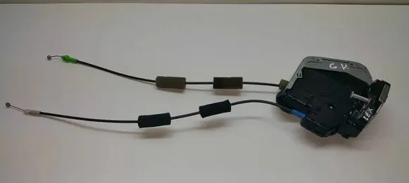Lexus IS 220D-250-350 Rear door lock 610423