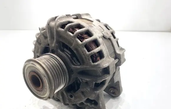 Renault Megane IV Generator/alternator 231004EA0A
