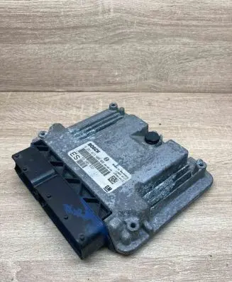 Opel Vectra C Engine control unit/module ECU 55205632 0281013409