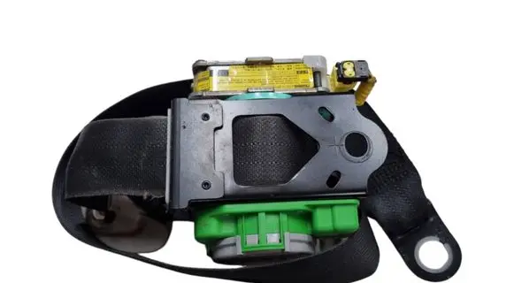 Toyota Auris 150 Front seatbelt 7322002121