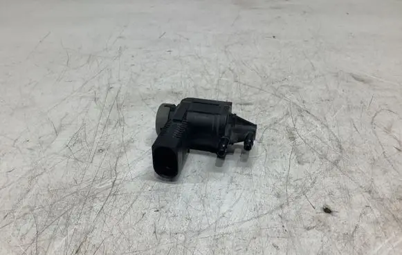Audi A6 S6 C6 4F Vacuum valve 1J0906283C