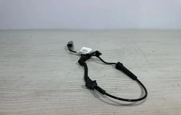 Opel Grandland X ABS brake wheel speed sensor 9810728280 9825606280
