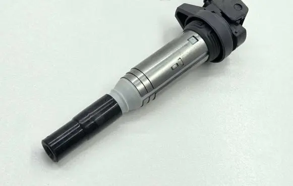 BMW M5 F90 High voltage ignition coil 8611236 12138611236