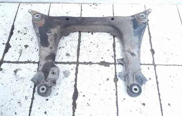 Volkswagen PASSAT B5 Front subframe