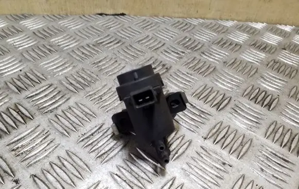 Renault Trafic II (X83) Turbo solenoid valve 7700113071