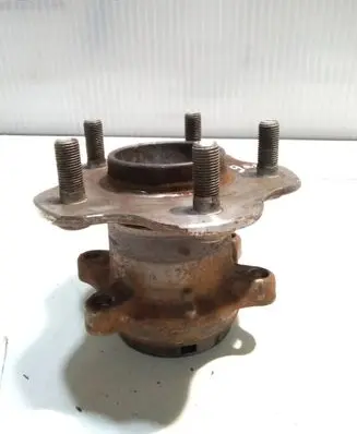Nissan Juke I F15 Rear wheel ball bearing 